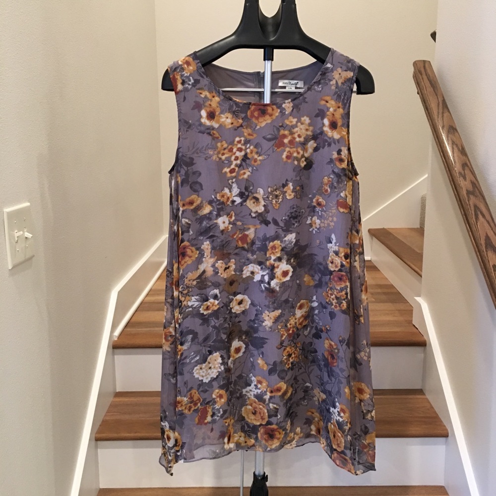 Simply NOELLE Dress Bed Of Flowers